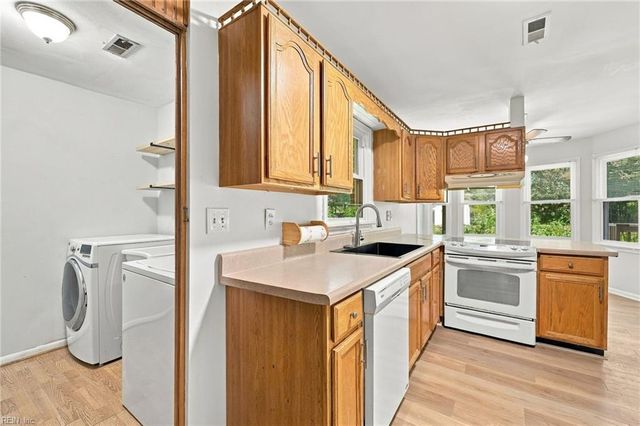 2260 Indian River RD, Virginia Beach, VA 23456