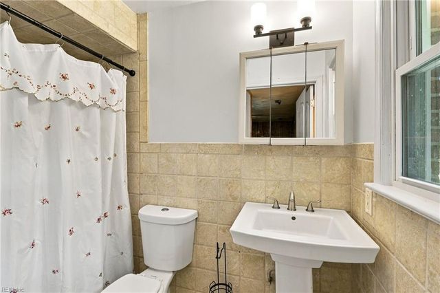 2260 Indian River RD, Virginia Beach, VA 23456