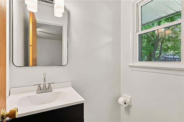 2260 Indian River RD, Virginia Beach, VA 23456