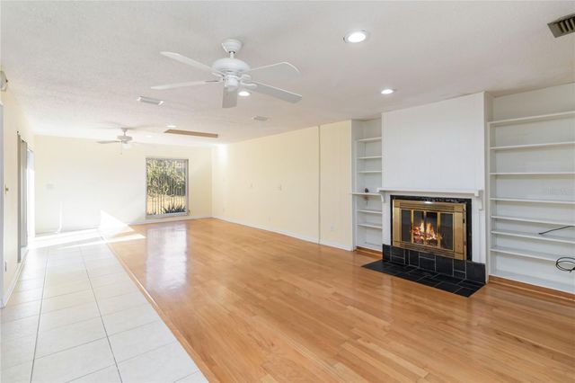 924 WALD ROAD, Orlando, FL 32806