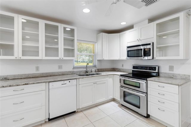 924 WALD ROAD, Orlando, FL 32806