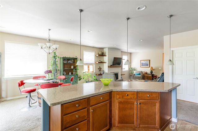 8210 Vashon Drive NE, Lacey, WA 98516