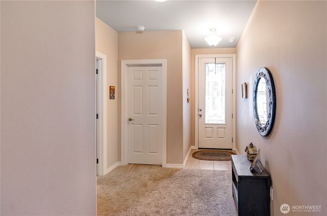 8210 Vashon Drive NE, Lacey, WA 98516