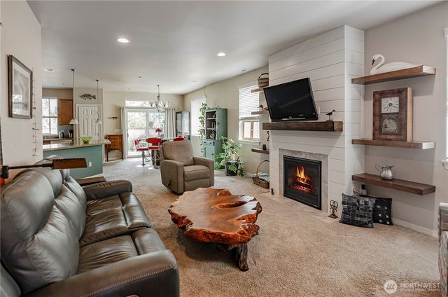 8210 Vashon Drive NE, Lacey, WA 98516