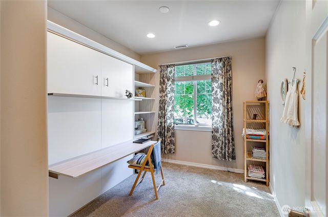 8210 Vashon Drive NE, Lacey, WA 98516