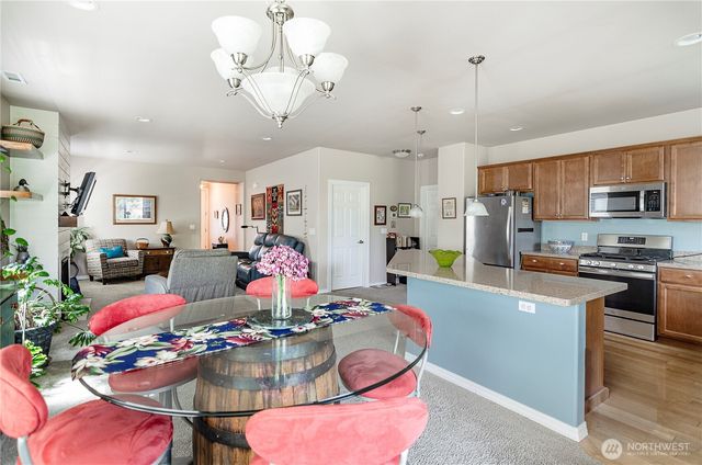 8210 Vashon Drive NE, Lacey, WA 98516
