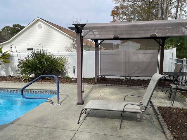 456 Copenhagen Dr., Little River, SC 29566