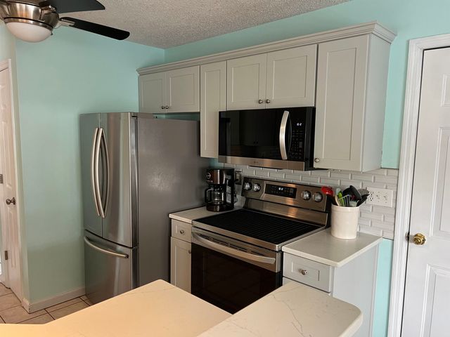 456 Copenhagen Dr., Little River, SC 29566