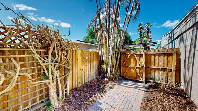 2810 NANCY STREET, Orlando, FL 32806