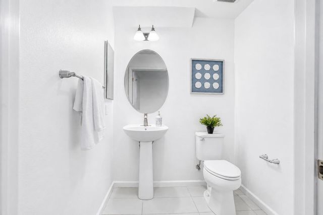1022 Onofrio Lane 1, San Jose, CA 95131