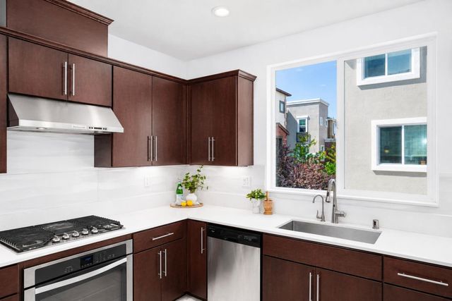 1022 Onofrio Lane 1, San Jose, CA 95131