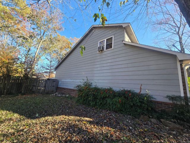 909 S Shobe Rd Road, Bryant, AR 72022