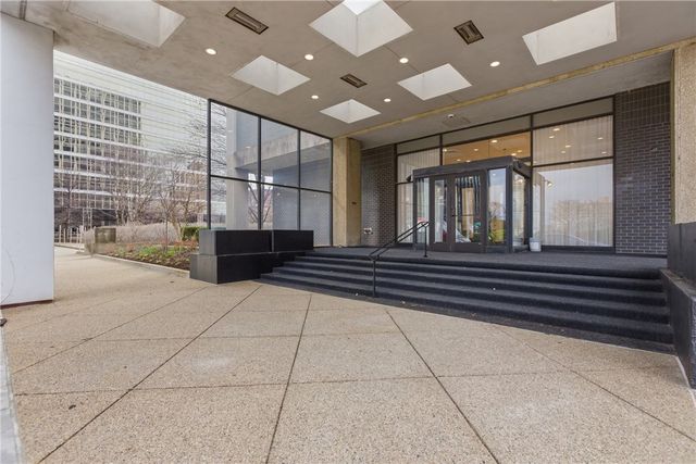 112 Washington Pl 16H, Downtown Pgh, PA 15219