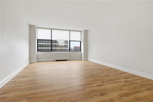 112 Washington Pl 16H, Downtown Pgh, PA 15219