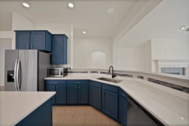2743 Waterway Drive, Grand Prairie, TX 75054