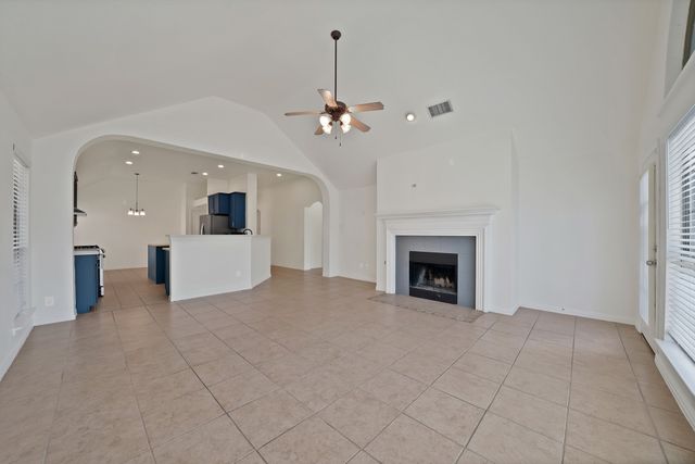 2743 Waterway Drive, Grand Prairie, TX 75054