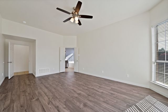 2743 Waterway Drive, Grand Prairie, TX 75054