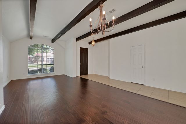 2743 Waterway Drive, Grand Prairie, TX 75054