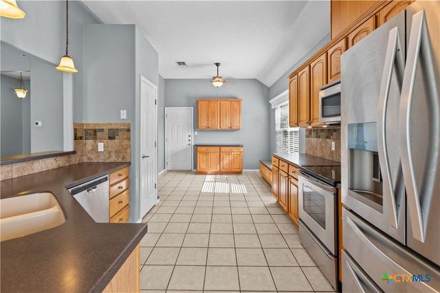 137 Bonnies Way, New Braunfels, TX 78130