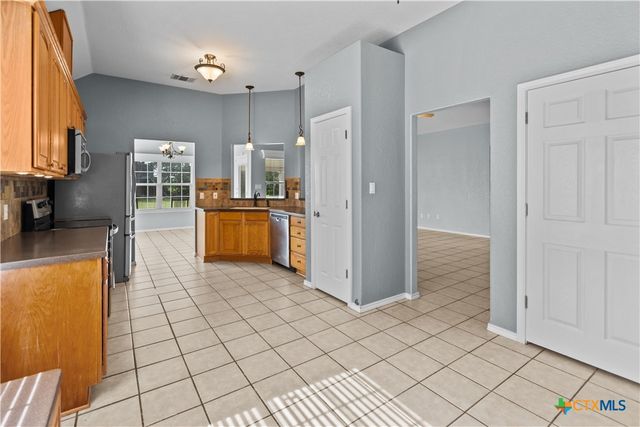 137 Bonnies Way, New Braunfels, TX 78130