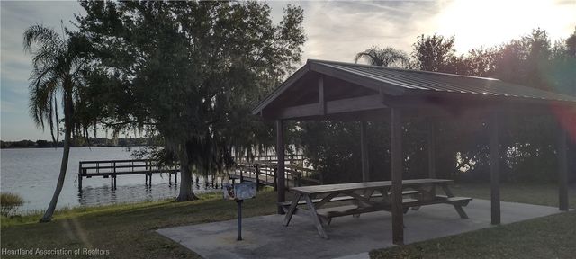 6117 Lake Front Drive, Sebring, FL 33876