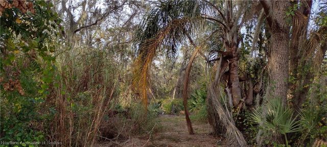 6117 Lake Front Drive, Sebring, FL 33876