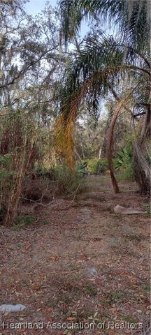 6117 Lake Front Drive, Sebring, FL 33876