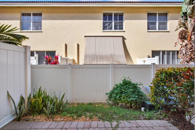 9440 SW Merlin Court, Stuart, FL 34997