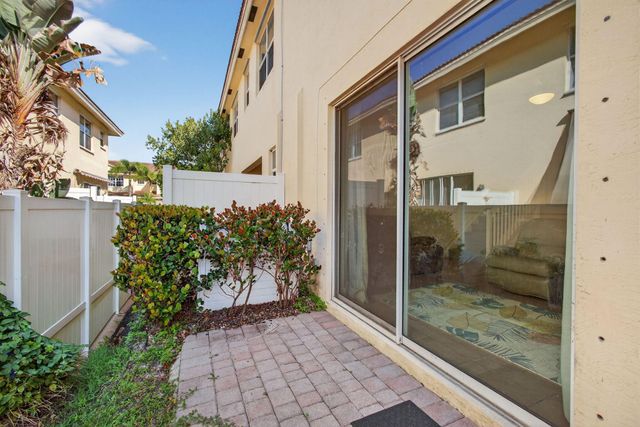 9440 SW Merlin Court, Stuart, FL 34997