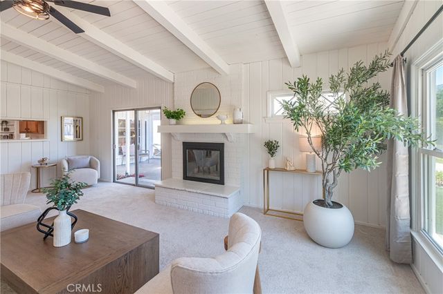 611 Delaware Road, Burbank, CA 91504