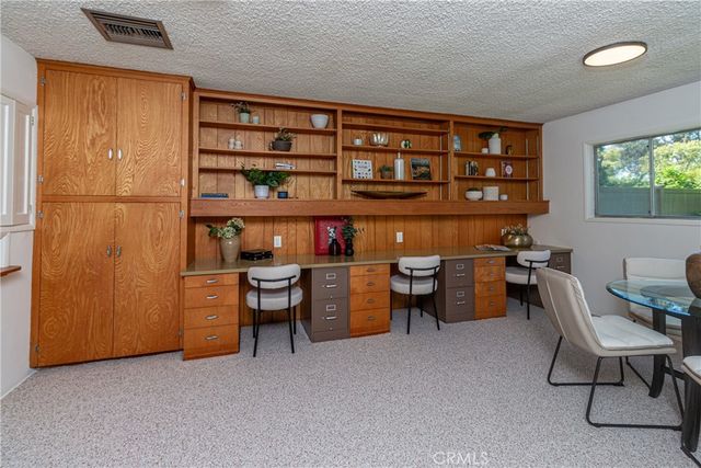611 Delaware Road, Burbank, CA 91504