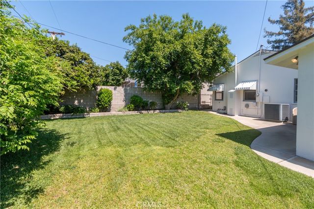 611 Delaware Road, Burbank, CA 91504