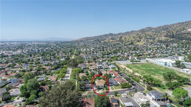 611 Delaware Road, Burbank, CA 91504