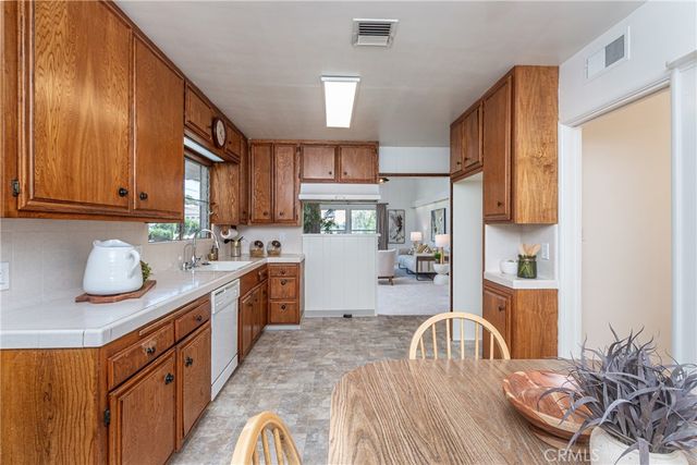 611 Delaware Road, Burbank, CA 91504