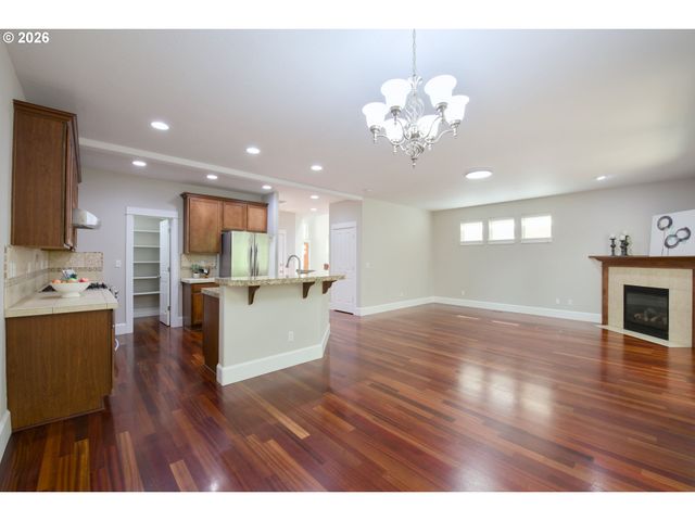 5647 Nw LARK MEADOW Ter, Portland, OR 97229