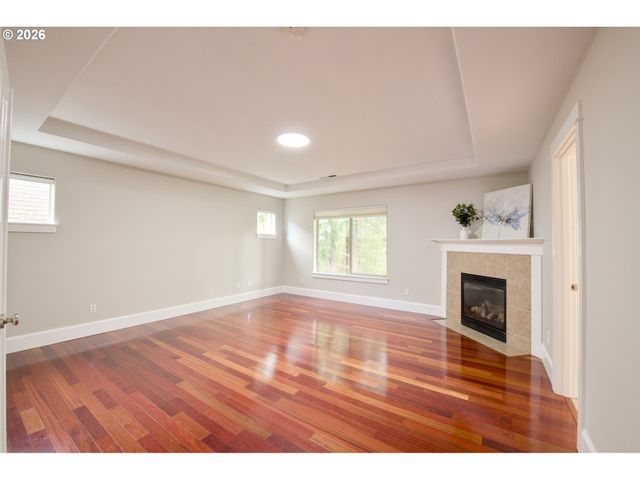 5647 Nw LARK MEADOW Ter, Portland, OR 97229