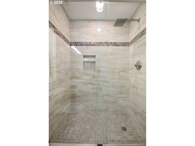 5647 Nw LARK MEADOW Ter, Portland, OR 97229