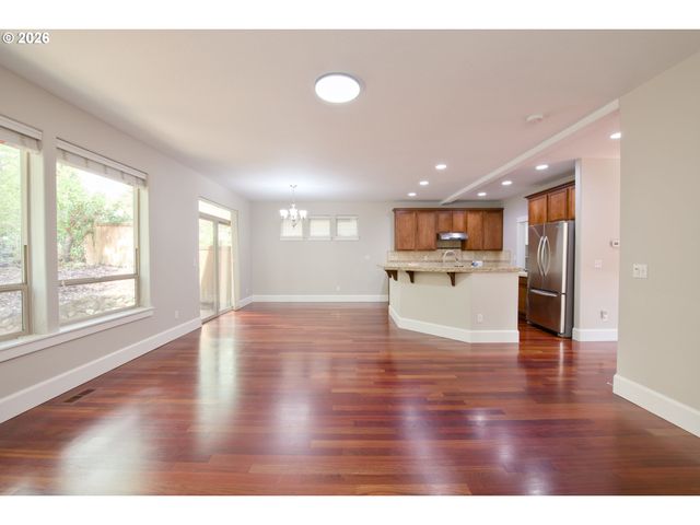 5647 Nw LARK MEADOW Ter, Portland, OR 97229