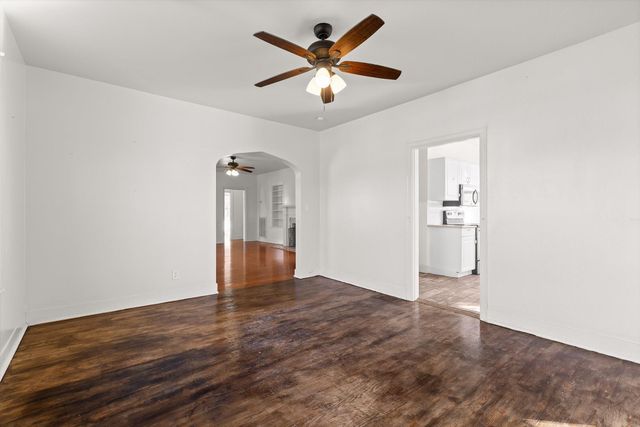 4120 Bonny Oaks Drive, Chattanooga, TN 37406