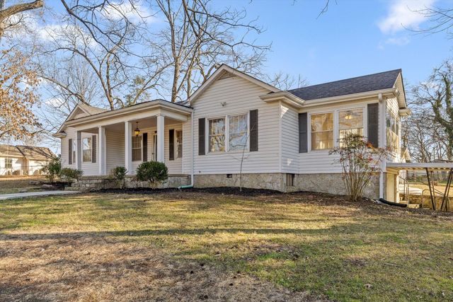 4120 Bonny Oaks Drive, Chattanooga, TN 37406
