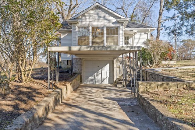 4120 Bonny Oaks Drive, Chattanooga, TN 37406