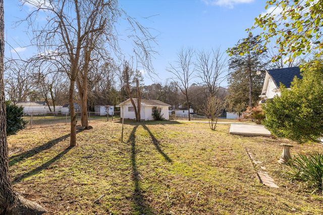 4120 Bonny Oaks Drive, Chattanooga, TN 37406