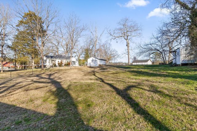 4120 Bonny Oaks Drive, Chattanooga, TN 37406