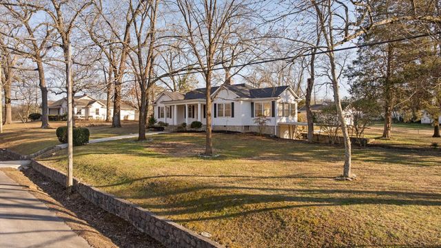 4120 Bonny Oaks Drive, Chattanooga, TN 37406