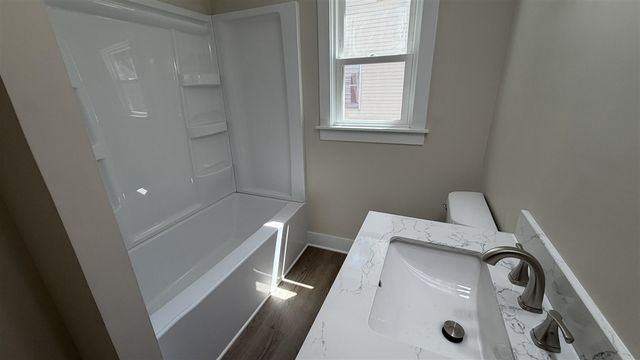 2345 Harding Avenue, Muskegon, MI 49441