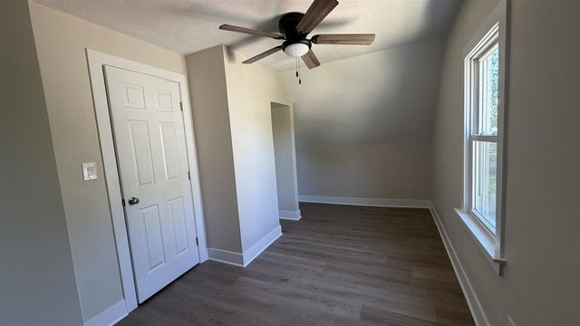 2345 Harding Avenue, Muskegon, MI 49441