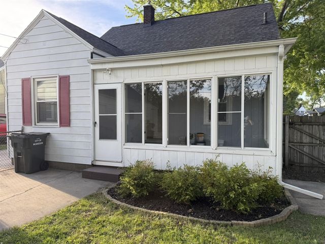 2345 Harding Avenue, Muskegon, MI 49441