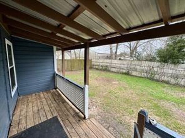 1405 Rice Street, Alvin, TX 77511