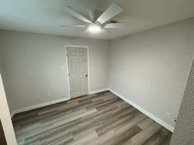 1405 Rice Street, Alvin, TX 77511