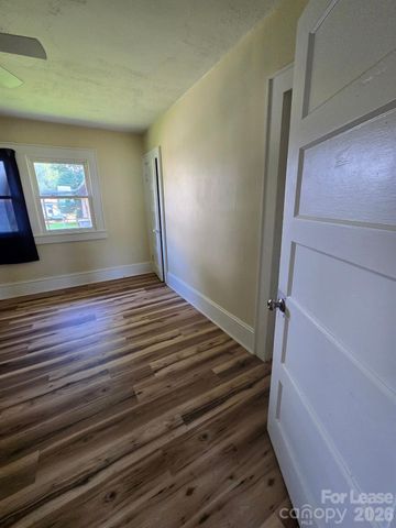 1909 S Main Street, Kannapolis, NC 28081